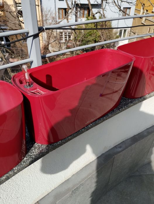 Саксии с напоителна система Lechuza