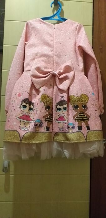 Продам платья для девочек