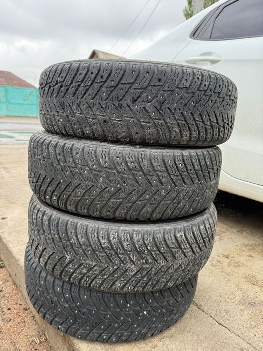 Продам зимние шины R15 Nokian