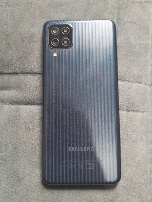 Самсунг М12 холати яхши