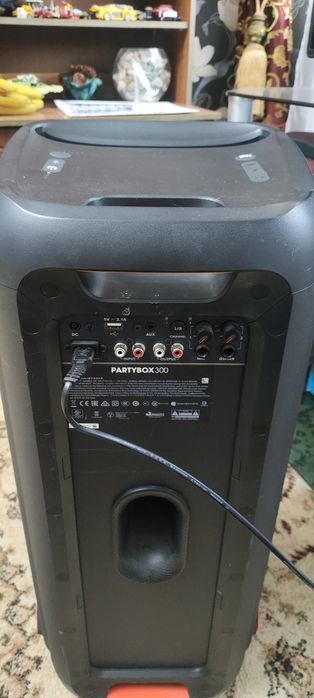 JBL PartyBox 300