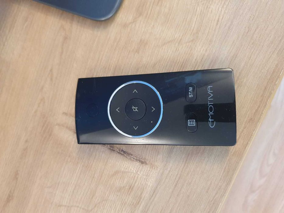 Preamplificator si amplificator 150W Emotiva