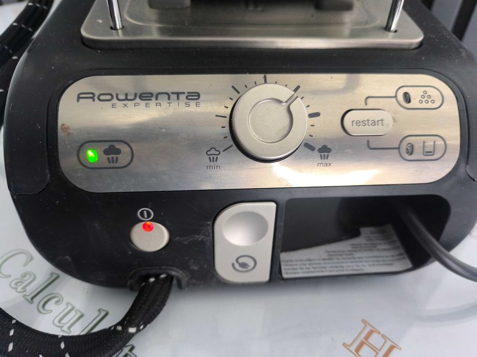 Statie de calcat cu aburi Rowenta DG9040 Expertise Precision 2200W