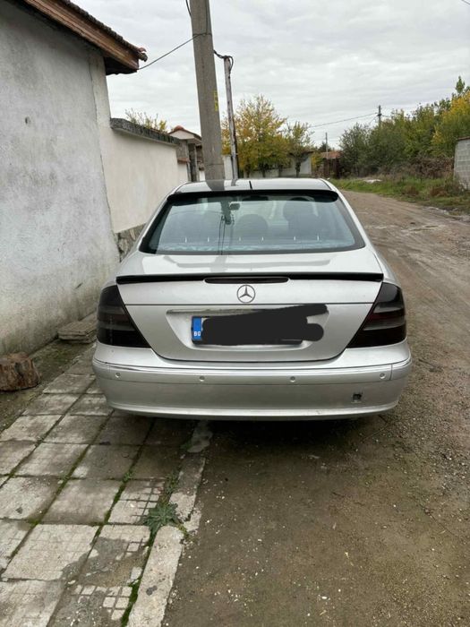 Mercedes E 270 2003 г.