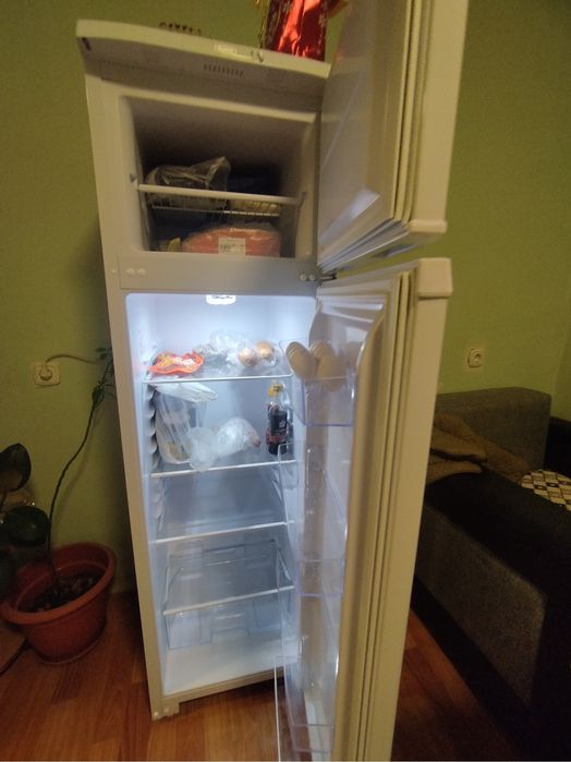 Холодильник бирюса