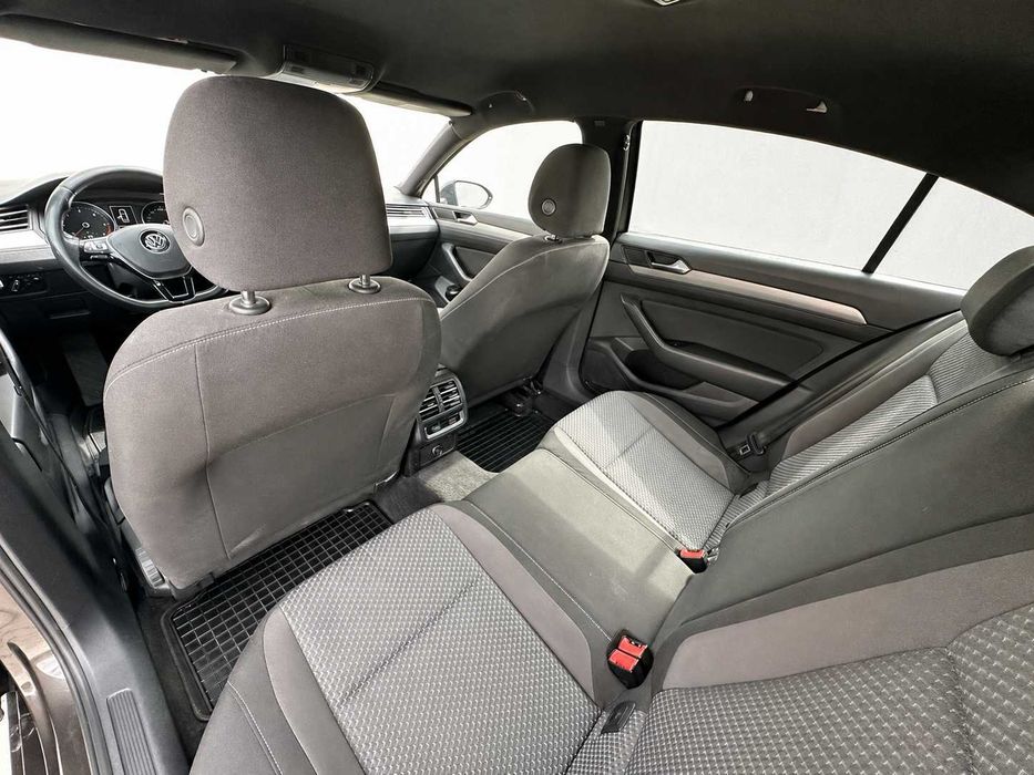 Volkswagen Passat B8 1.6 TDI, stare foarte bună, bine întreținut