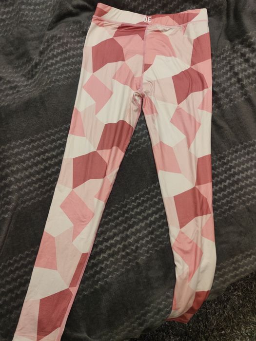 Дамски спортен екип Outdoor Essentials" M"