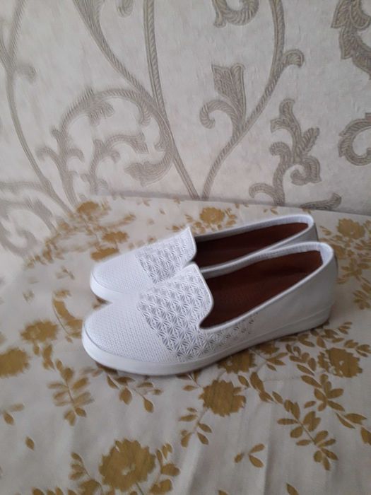 Продам  обувь (Турция) размер 36.