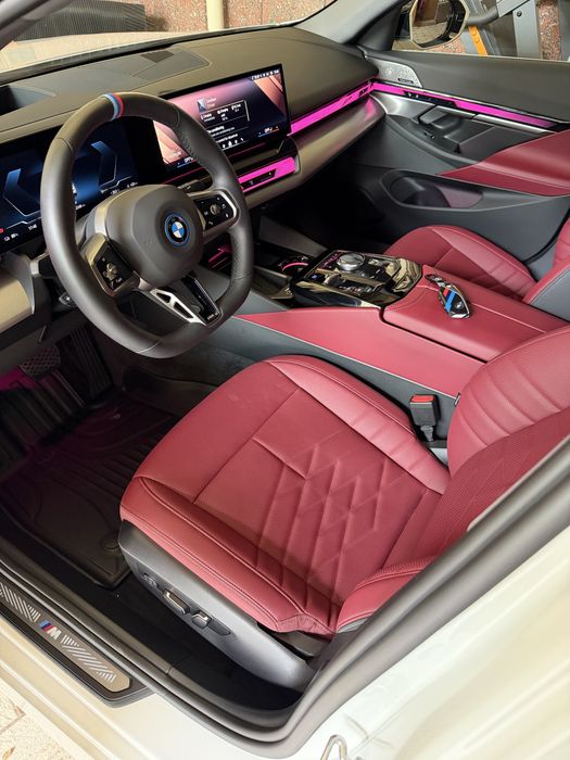 BMW i5edrive M40L