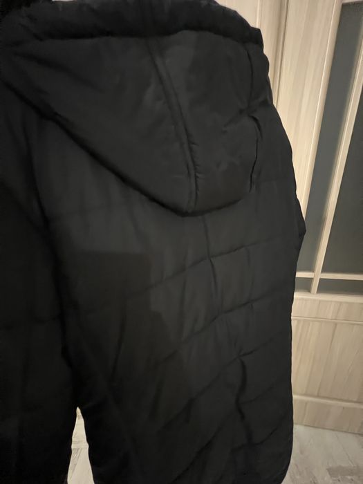 Продам зимнюю куртку мужская