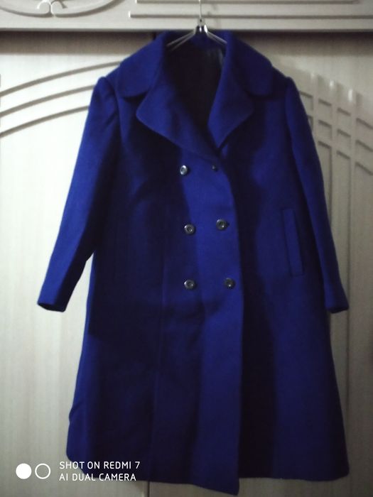 Пальто темно синий 52 размер