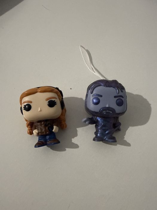 Киндер очень странные дела