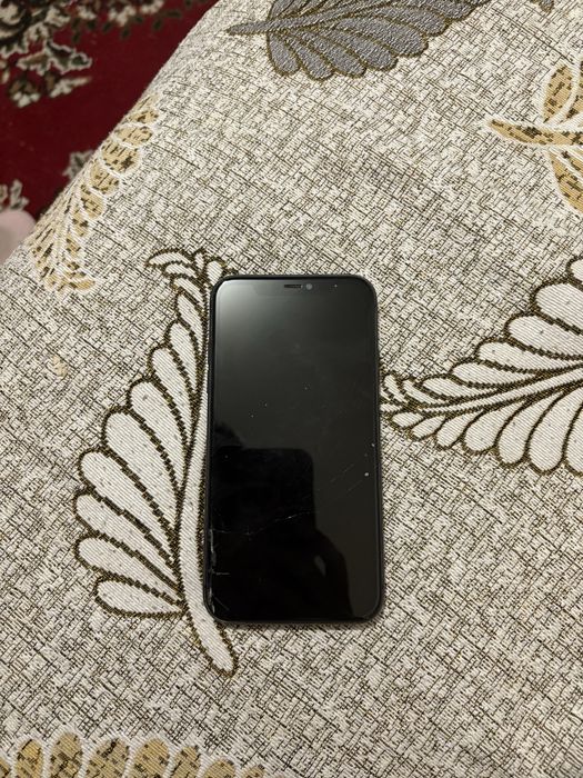 Продам           Айфон 11