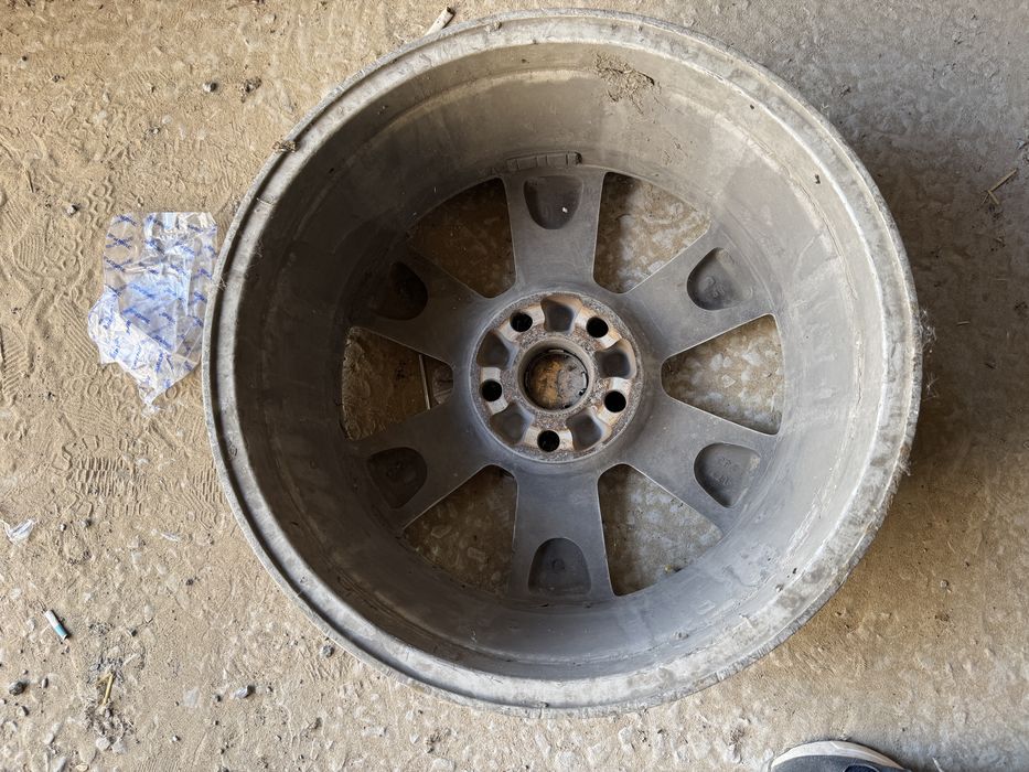 Toyota lexus запаска