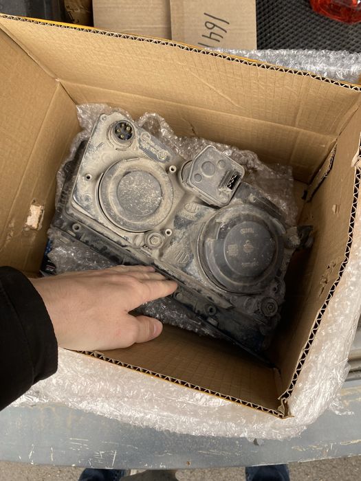 Продам фару пассат б5 деп б/у