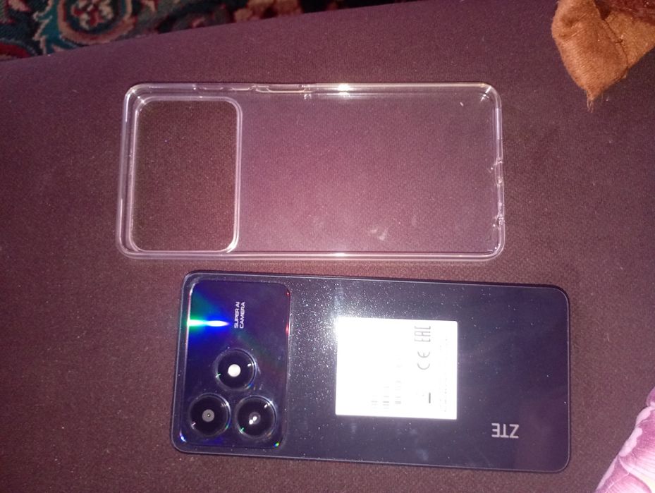 Продам новый смартфон