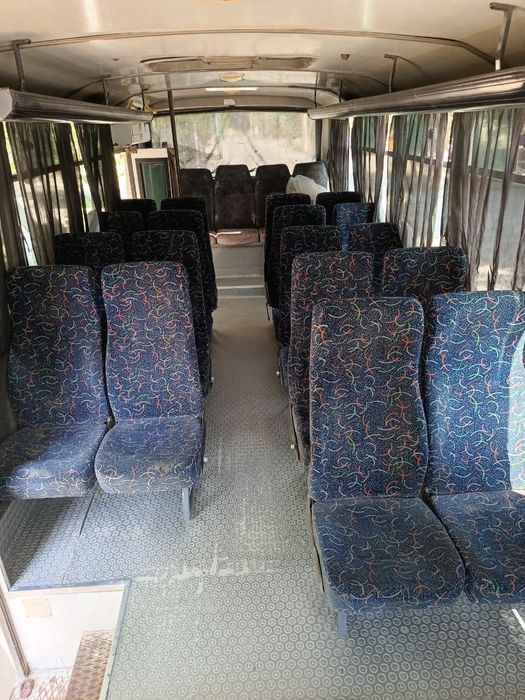 Isuzu avtobus sotiladi yaxshi xolatda