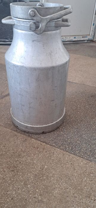 Cazan inox alimentar 200 litri și bidon lapte aluminiu 25 litri
