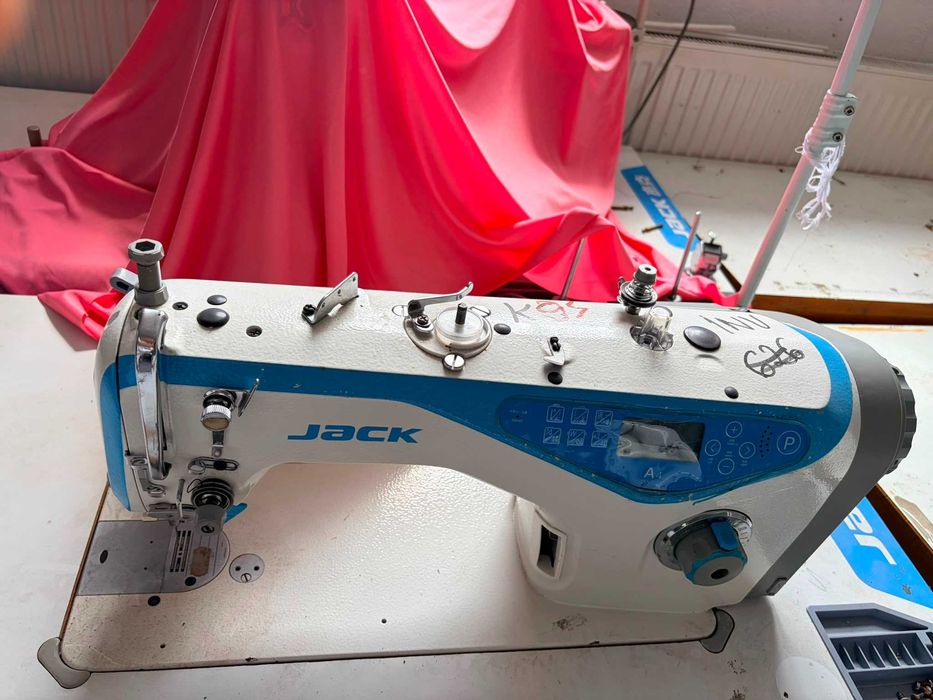 Masini cusut profesionale 220V - lichidare stoc