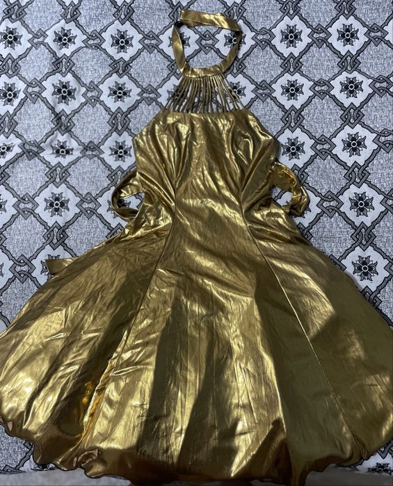 Платье на выпускной бал