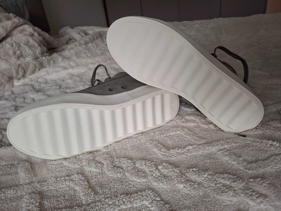 Нови Adidas ZNSORED HI Suade - 41⅓