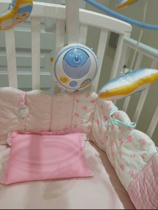 Детская кроватка