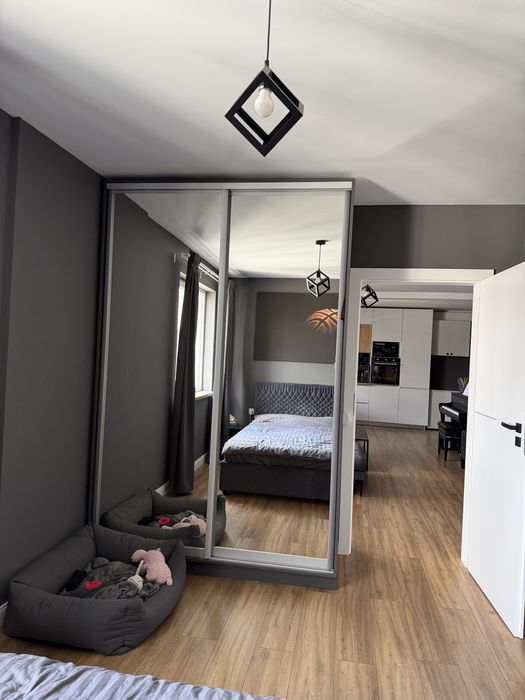 Apartament 2 camere, 55mp, balcon 8mp, zona BMW, 2 parcari!