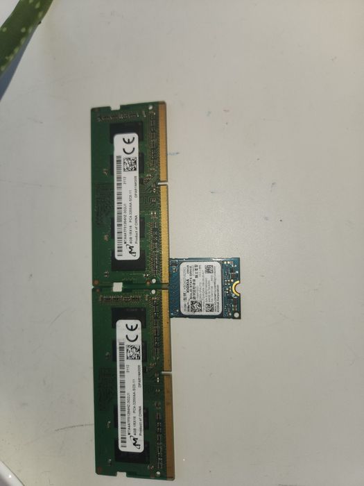 Озу для ноутбука две палажки по 4 гб ddr4 и память 512 гб