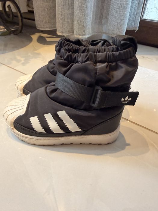 Ботушки Adidas,чисто нови,обути два пъти