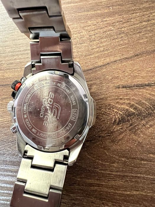 Часовник Casio Edificet