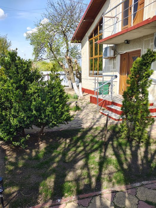 Casa de vanzare