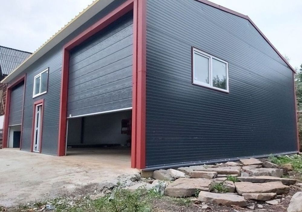 Vând hala metalica 9x20x4