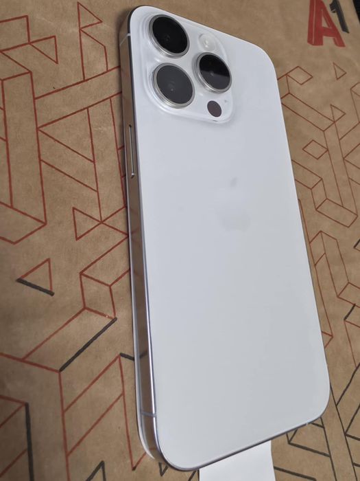 КАТО НОВ 128GB iPhone 15 Pro Гаранция A1 2025г. White | Бял