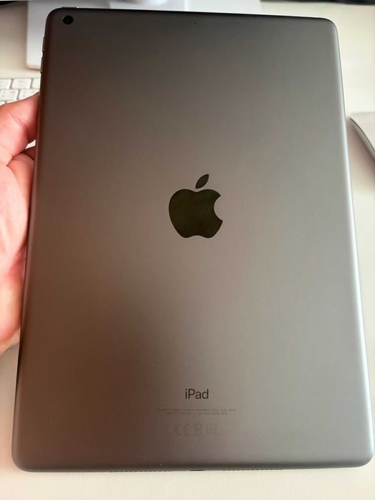 Apple iPad 9-го поколения 64GB Space Gray