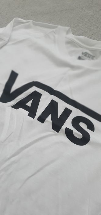 Блуза VANS нова и не е носена
