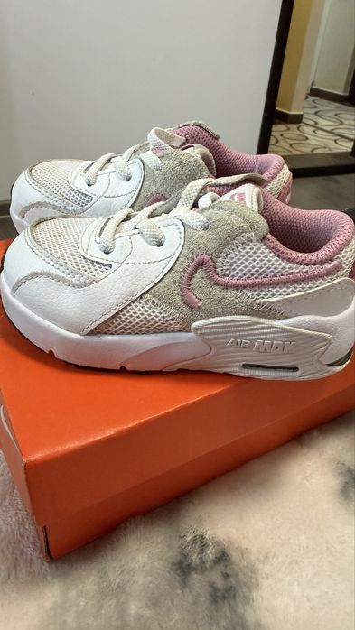 Детдки маратонки Nike