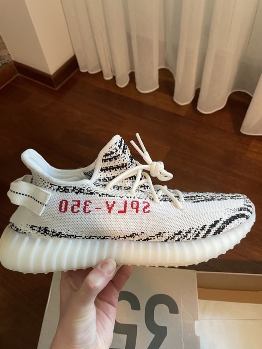 Yeezy Zebra Masura 44