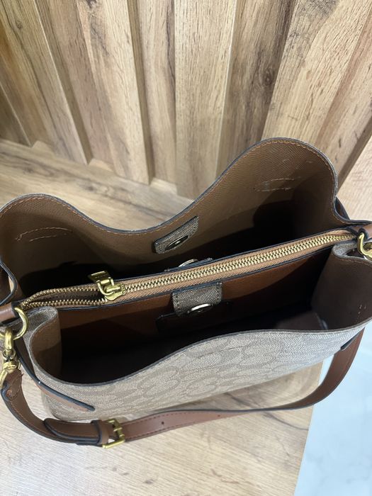 Сумка coach, состояние хорошее