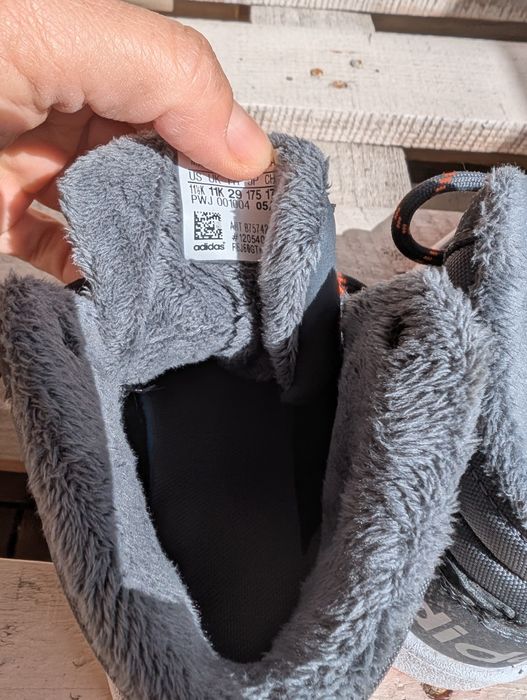 Топли кецове/ маратонки Adidas 29