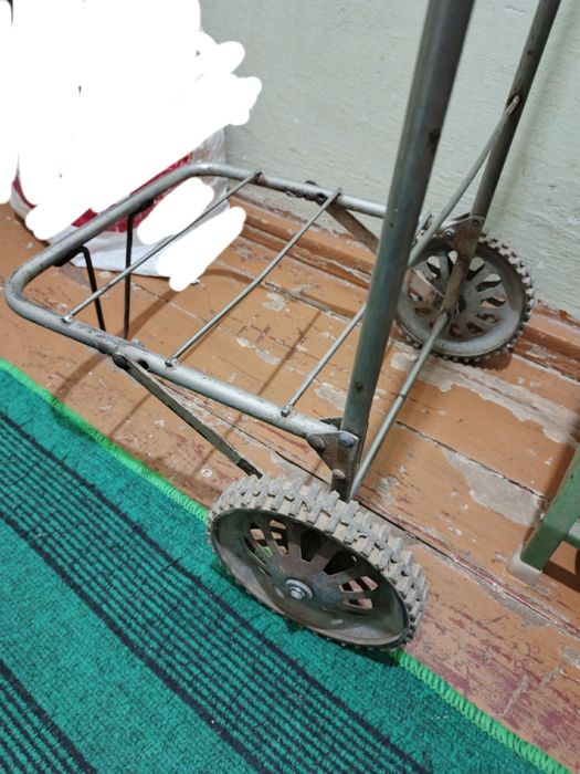 Базарная тележка