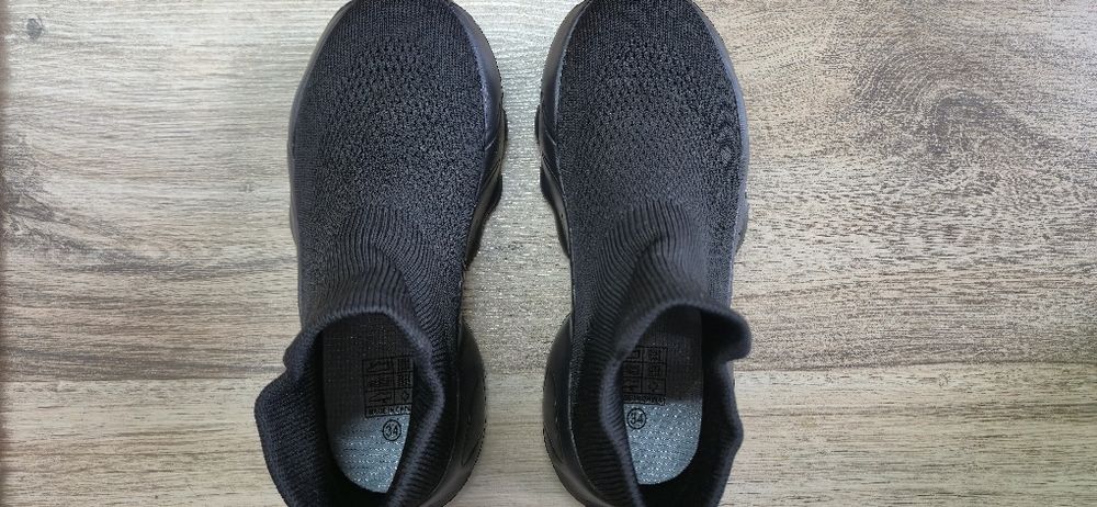 Pantofi sport fete, mărimea 34