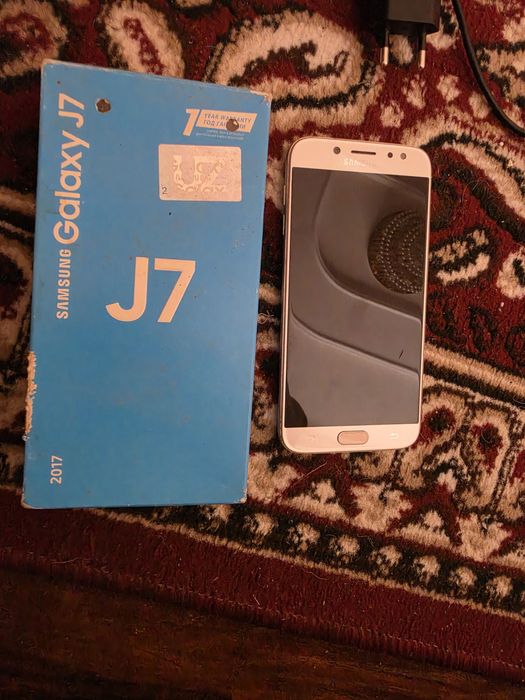 Samsung J7 sotiladi ekran ketgan zapchasga