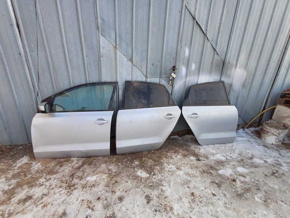 Фольксваген поло дверрь