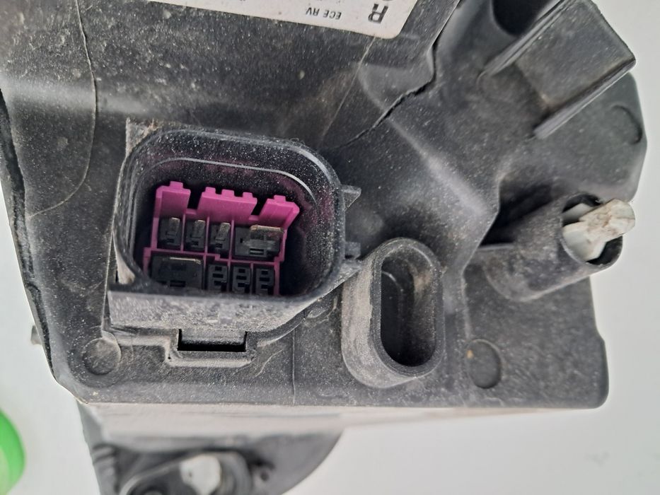 Фар  халоген  Seat Tarraco 2022г