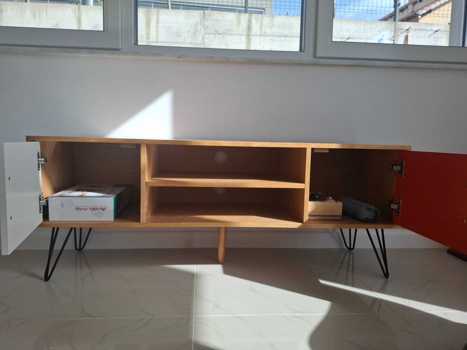 Vand mobilier TV