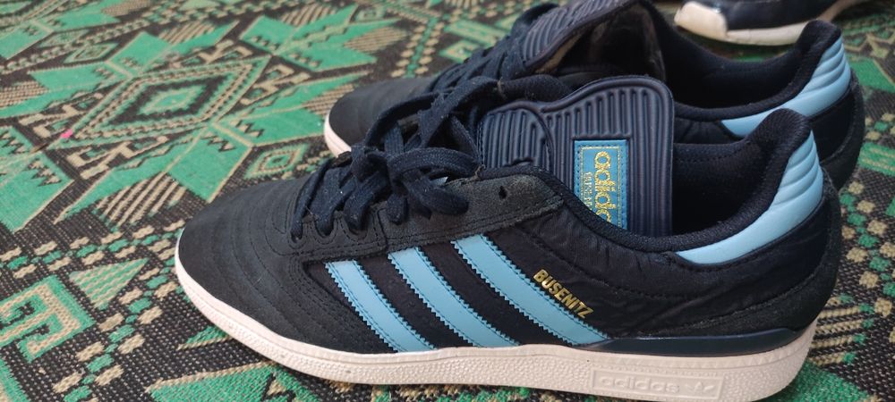 Адидас маратонки