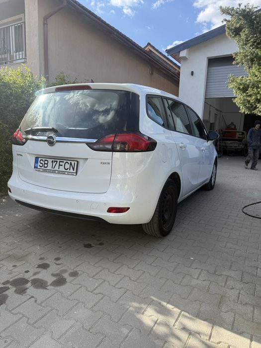 Opel zafira c 2018 facelift