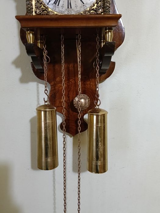 Ceas de perete cu pendul model olandez