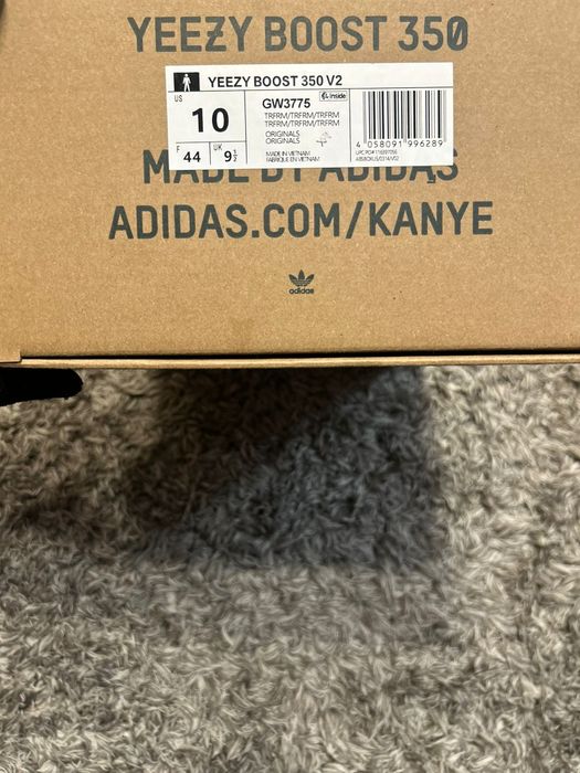 Adidas YEEZY BOOST 350 V2 Dark Salt