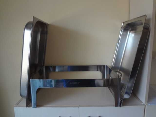 Голяма иноксова тава с капак и стойка